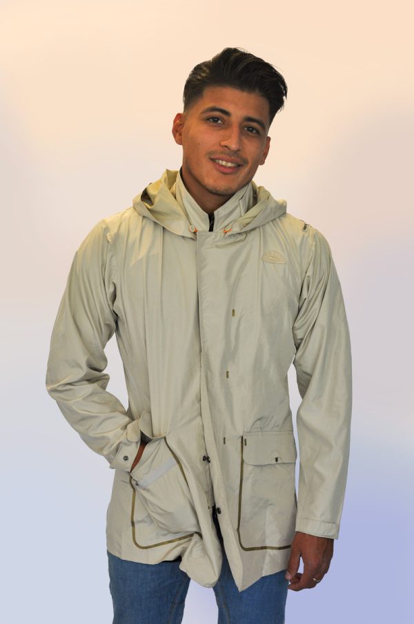 Man Silk Rain Coat with Hood and Belt