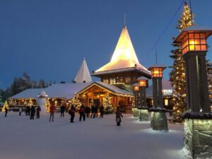 dove si trova il villaggio di babbo natale